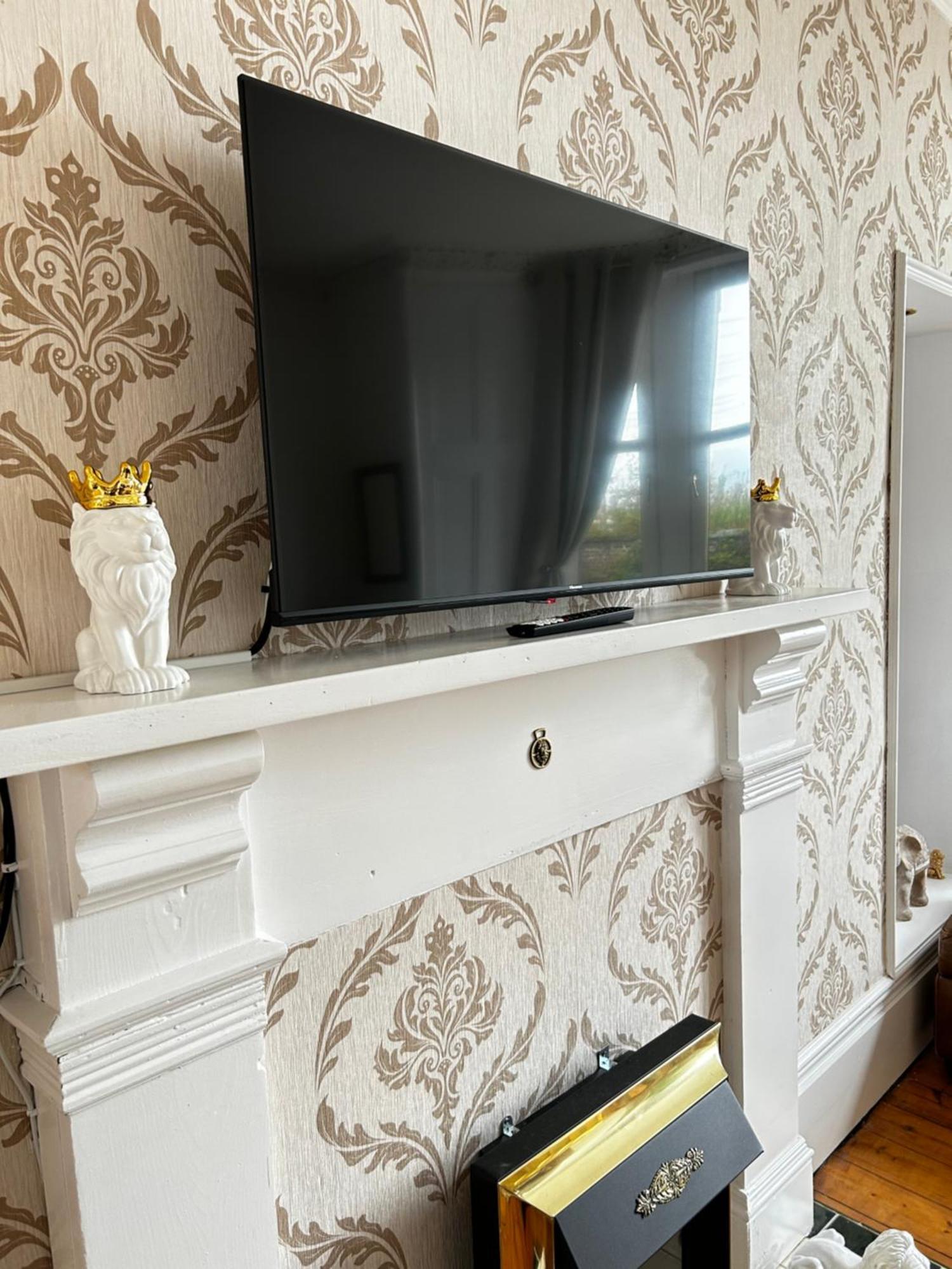 The Lazy Lion - Spacious 2 Bedroom - Town Centre Holiday Home Apartment ميناء غلاسكو المظهر الخارجي الصورة